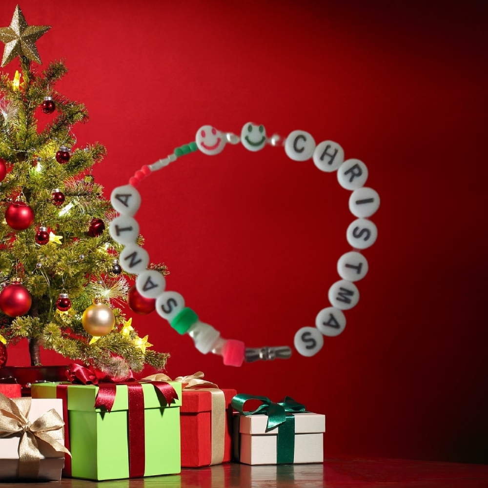 Crazy For Christmas handmade heishi pearl seed bead bracelet by mxsha beads